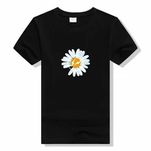 

Little Daisies Print T-Shirt Summer Short Sleeve Simple daisy Tee shirt Fashion men women All-match O Neck Short Sleeve Tees