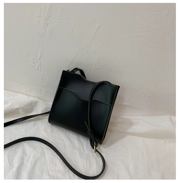 Cena Torebki damskie Mini przenośna torba kopertówka weselna torby stado czarna czerwona torebka ze sztucznej skóry panie Messenger torby