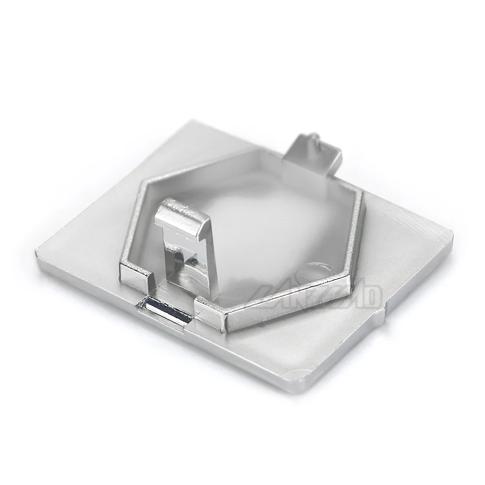 VESPA FRONT BADGE (4)