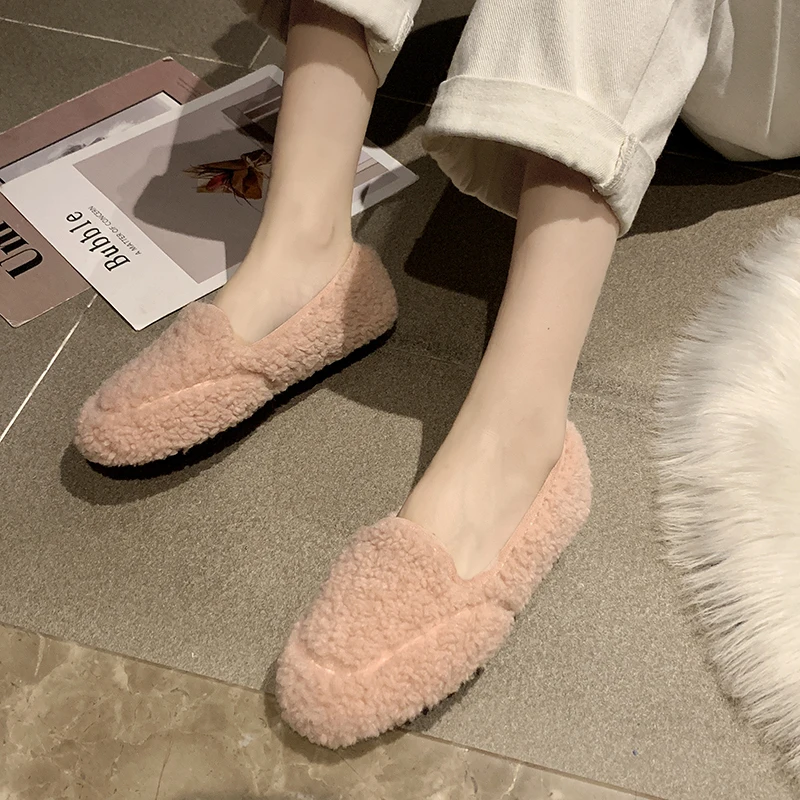 Новинка года; Лидер продаж; милые теплые зимние женские туфли в Корейском стиле на плоской подошве с плюшевой подкладкой; разные цвета
