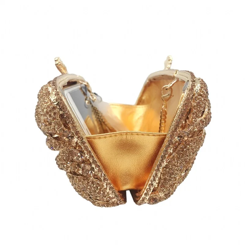 14264860420_1272646518