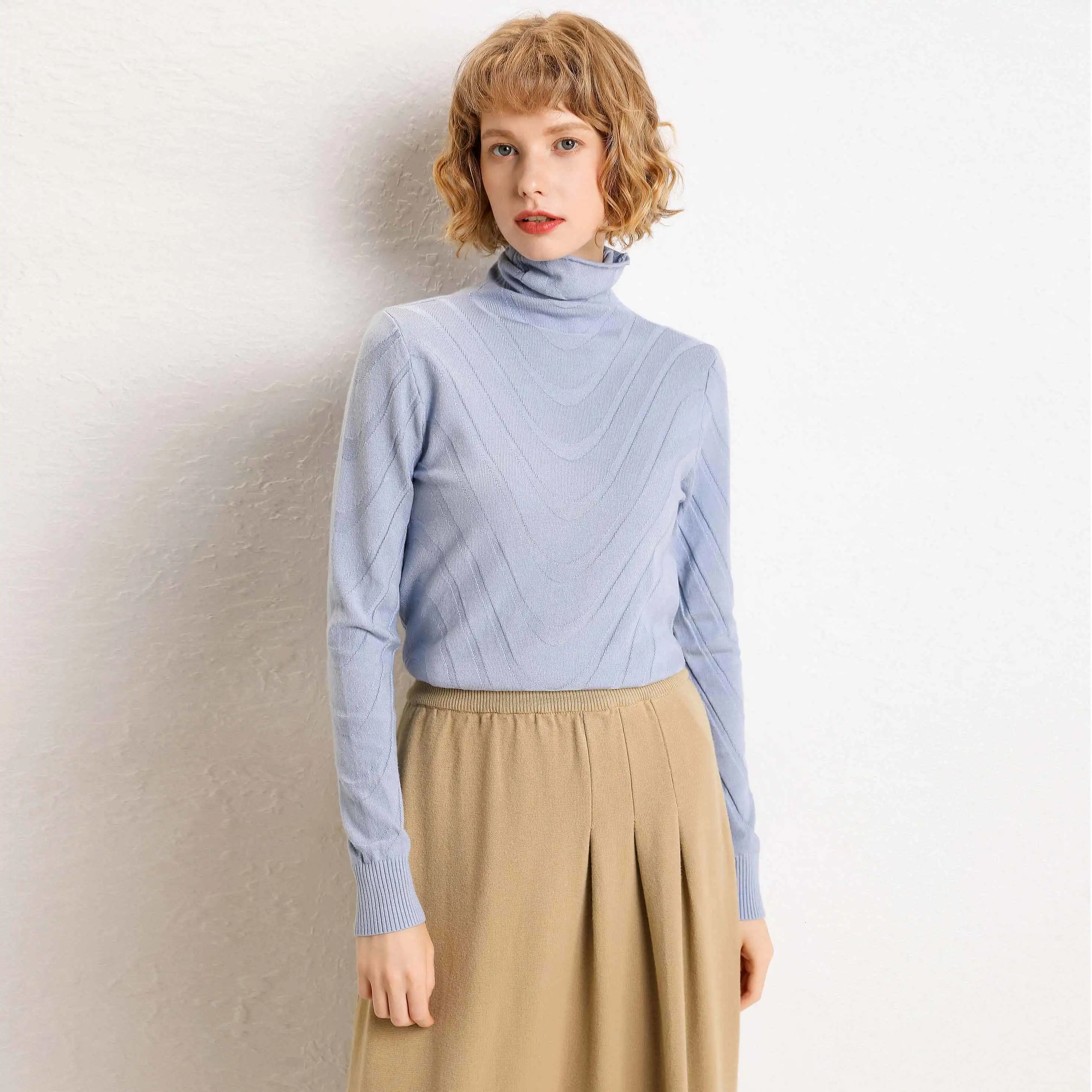 

New high-collar sweater in autumn and winter Women's long-sleeved multi-functional women's wear tightly knitted blouses