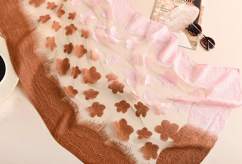 11606570734_2070773686