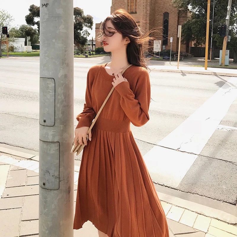 Women Dress High Waist Elegant Pleated Dress Simple Retro Temperament Knitted Dress