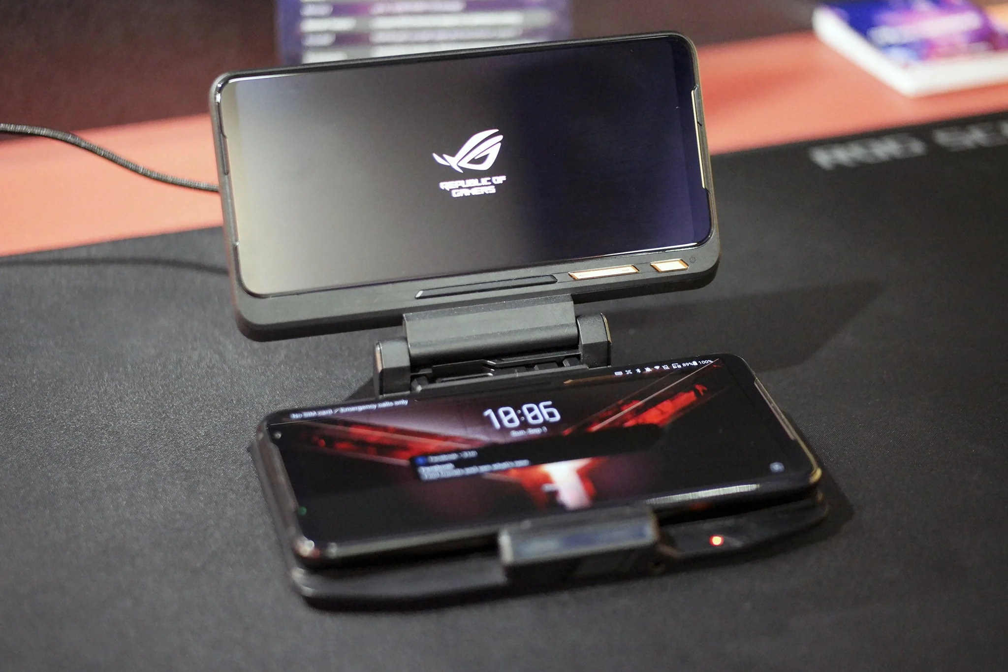 Модуль станции ASUS ROG Phone 2 TwinView Dock II ZS660KL