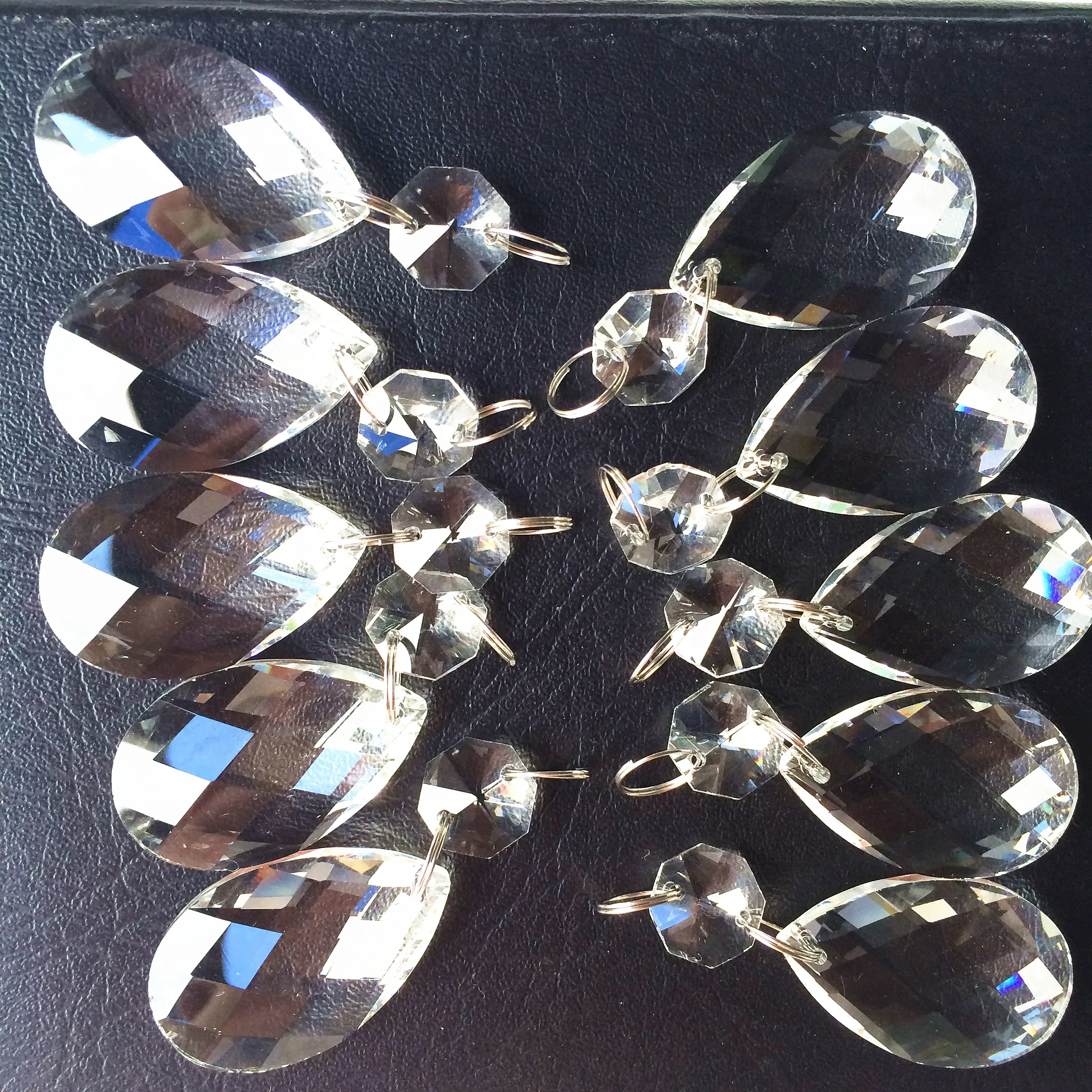 

50pcs Shiny K9 Crystal Chandelier Pendants (14mm Crysal Octagon Bead With 38mm Faceted Crystal Drop By Stainless Steal Rings)