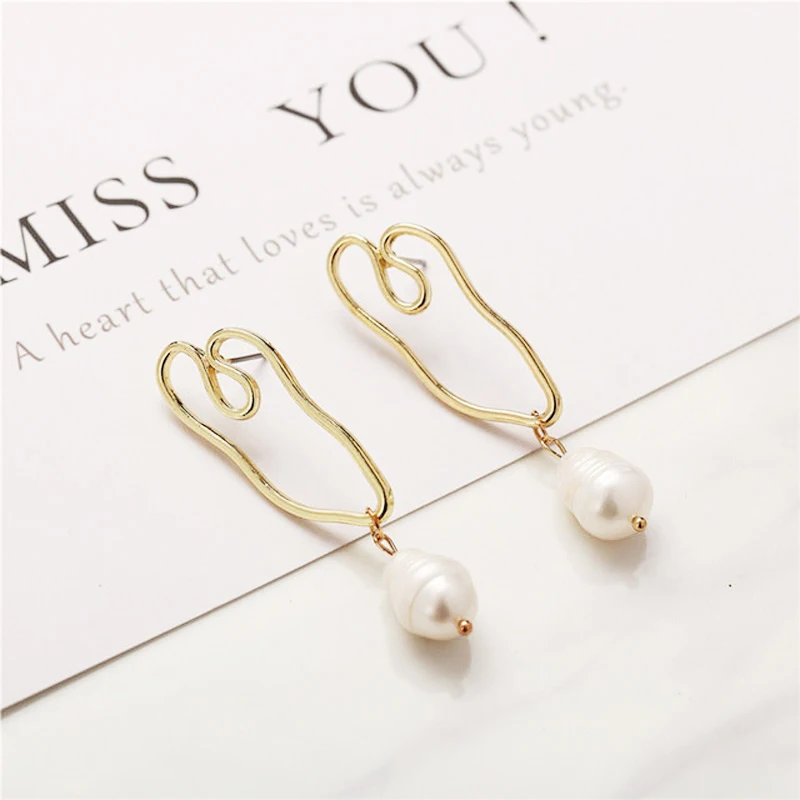 

New Trendy Gold Irregular Geometric Earring with Freshwater Pearl Drop Earrings 2019 for Women Wedding Brincos Female Jewelry