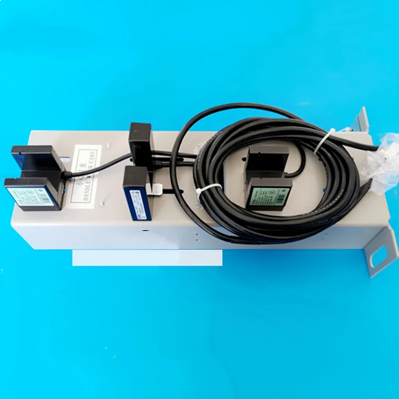 

Датчик выравнивания лифта CEDES GLS326HIT * 1 + GLS126NT * 2