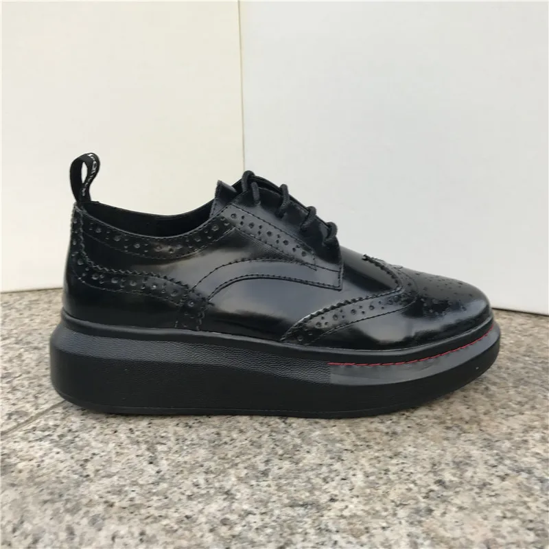 

European Station 2009 Autumn and Winter New Thick Bottom Muffin Leather Single Shoes Block British White Retro Women's Shoes