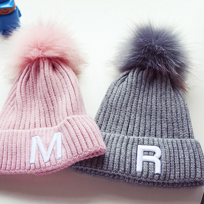 Зимние Шапки для детей с бубоном, меховые вязаные Beanie Hat Baby пальто с мехом для детей на Pom шапки для девочек и мальчиков Теплый для катания на лыжах под открытым небом крышки капота