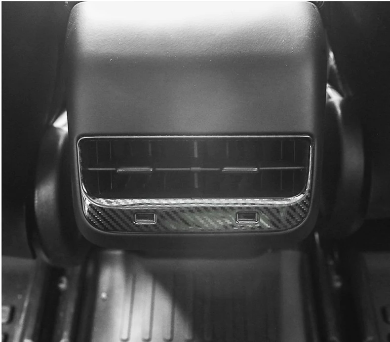 特斯拉Model3后排出风口usb框2