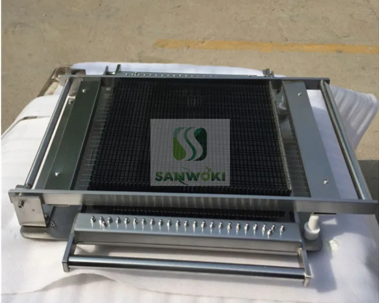 made 25*25mm cutting distance soft candy square Cutting Machine Chocolate Block Cutter Machine chocolate guitar machine