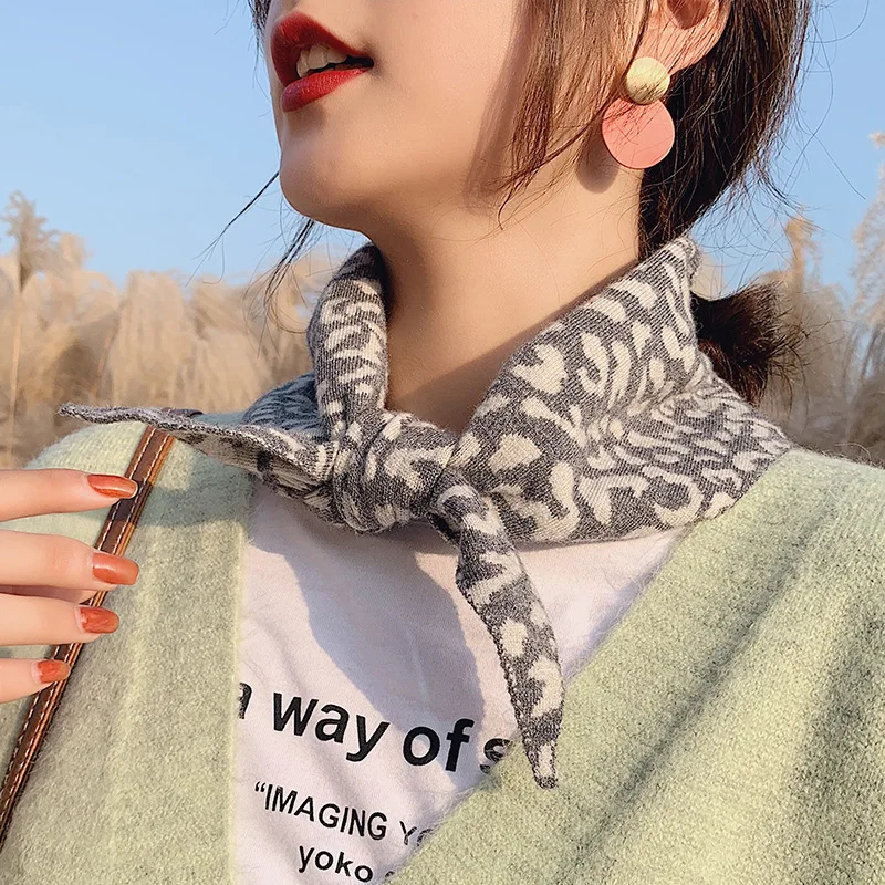 

MIARA.L autumnand winter 2019 faux cashmere scarf female Korean leopard print triangle scarf fashion versatile adult scarf