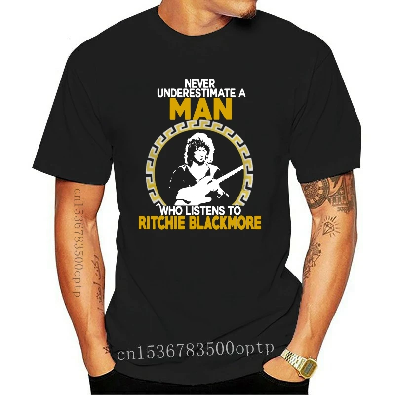 Новая мужская футболка никогда не underestimate a Man который слушает Ritchie Blackmore для