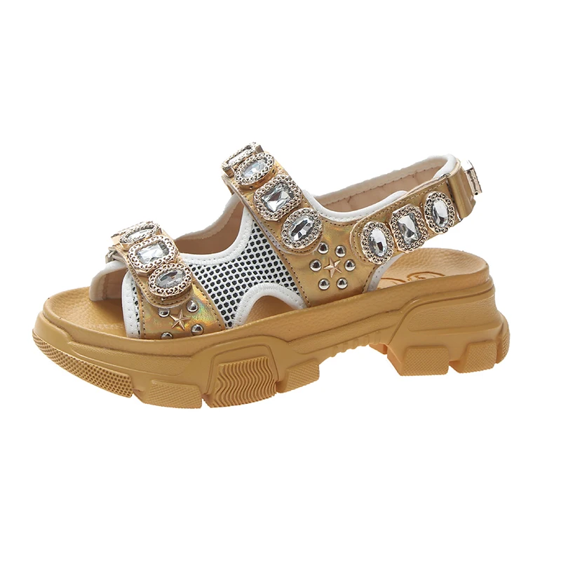 11616911218_1140018629