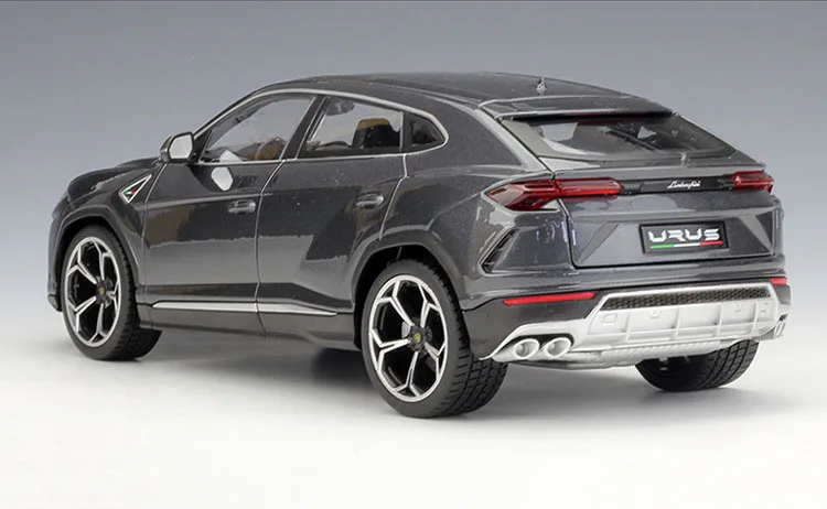 Bburago литая модель автомобиля 1:18 SUV Urus внедорожный металлический сплав Высокая имитационная машина с базой Игрушки для мальчиков подарки для мальчиков