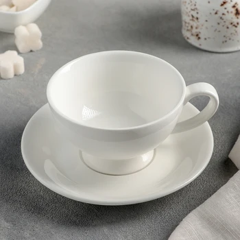 

Blanche tea pair: 250 ml cup, 15.5 cm saucer