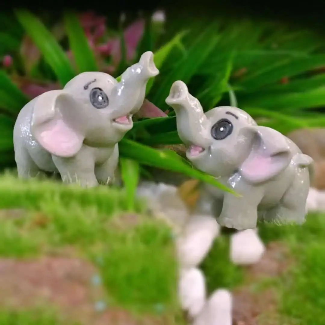 Resin Craft Flower Pot  Micro Landscape Decoration Miniature Multicolor Signpost Horse Cow Deer Lion Elephant Decor 1Piece