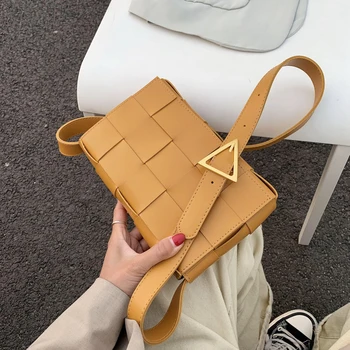 

FANTASY 2020 New PU Leather 4 Color Weave Messenger Shoulder Bags For Women Bohemia Vacation Fashion Triangle Metal Handbag INS