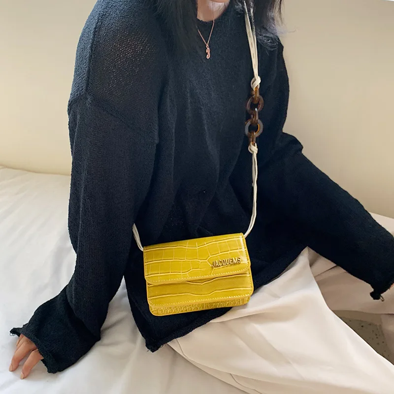 

Summer woman 2019 new Korean version of the retro Hong Kong style small square bag crocodile grain oblique shoulder pop bag