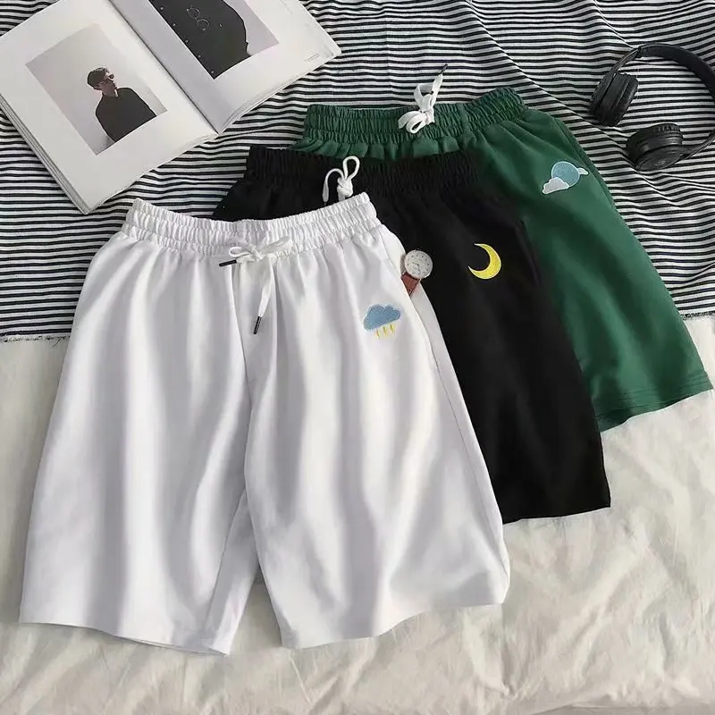 Verano cinco punto Shorts casuales hombres sueltos deportes pantalones cortos de playa de tendencia de moda impreso pantalones cortos hombres Harajuku calle 2021