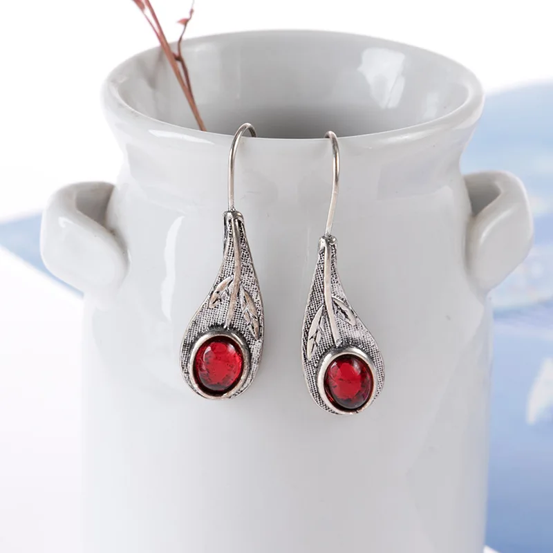 11503738052_590193260