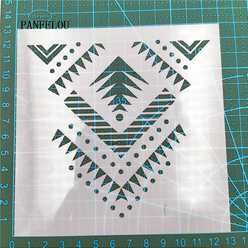 

13*13cm sawtooth totem scrapbook stencils spray plastic mold shield DIY cake hollow Embellishment printing lace ruler valentine