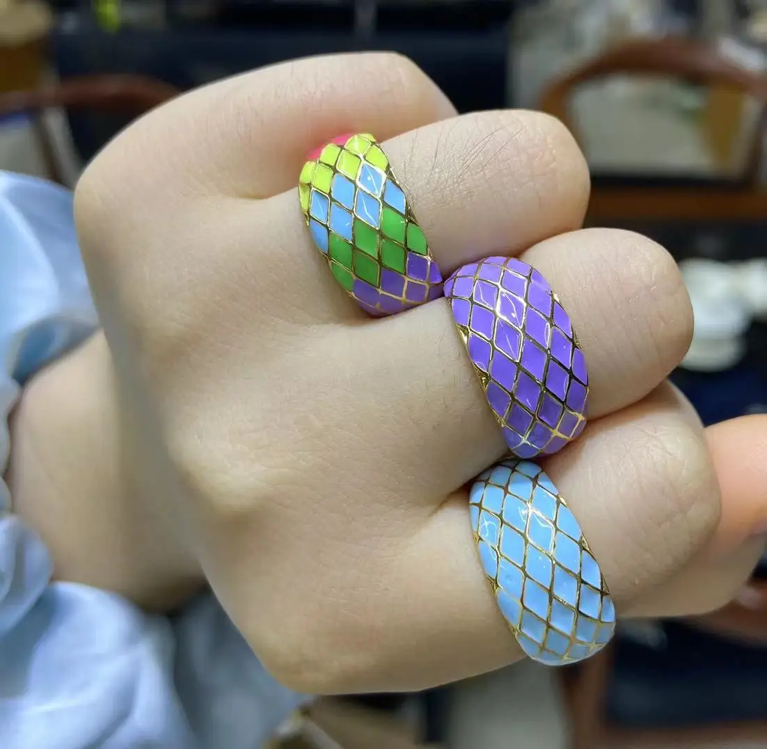 Bague Goutte d'Huile Arc-en-Ciel pour Femmes en Émaille d'Été