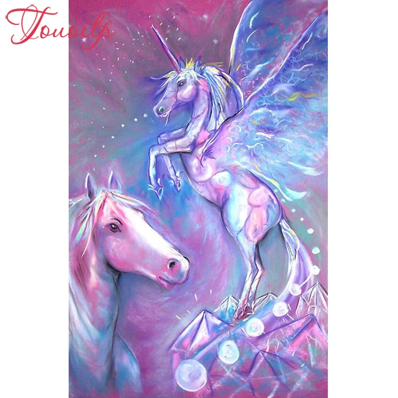 Рут сандерсон единороги. Единорог там. Единорог там. Единорог там. Единорог ктесия.