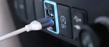 

Plug and Play USB Car Charger For ALPHARD 10 Series Retrofitting With no Broken Wire
