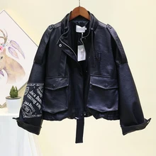 [EWQ] Осень, новинка, куртка с длинным рукавом из искусственной кожи, короткая куртка с вышивкой, Корейская свободная черная кожаная куртка QL596