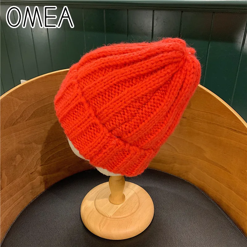 Однотонная женская зимняя шапка OMEA Мужская модная вязаная с изгибом края Женская