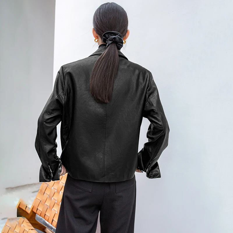 [] Свободная черная клетчатая куртка большого размера, новая женская куртка с отворотом и длинным рукавом, модное осенне-зимнее пальто 1M622