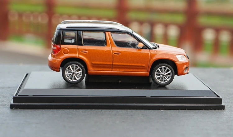 Высококачественная оригинальная модель из сплава 1:43 SKODA Yeti City Edition, коллекция моделирования, подарок, литая металлическая модель автомобиля