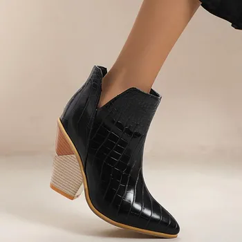 

2020 autumn and winter new women's shoes plus size high heels Women short boots Fashion V-mouth pointed toe ladies shoes black
