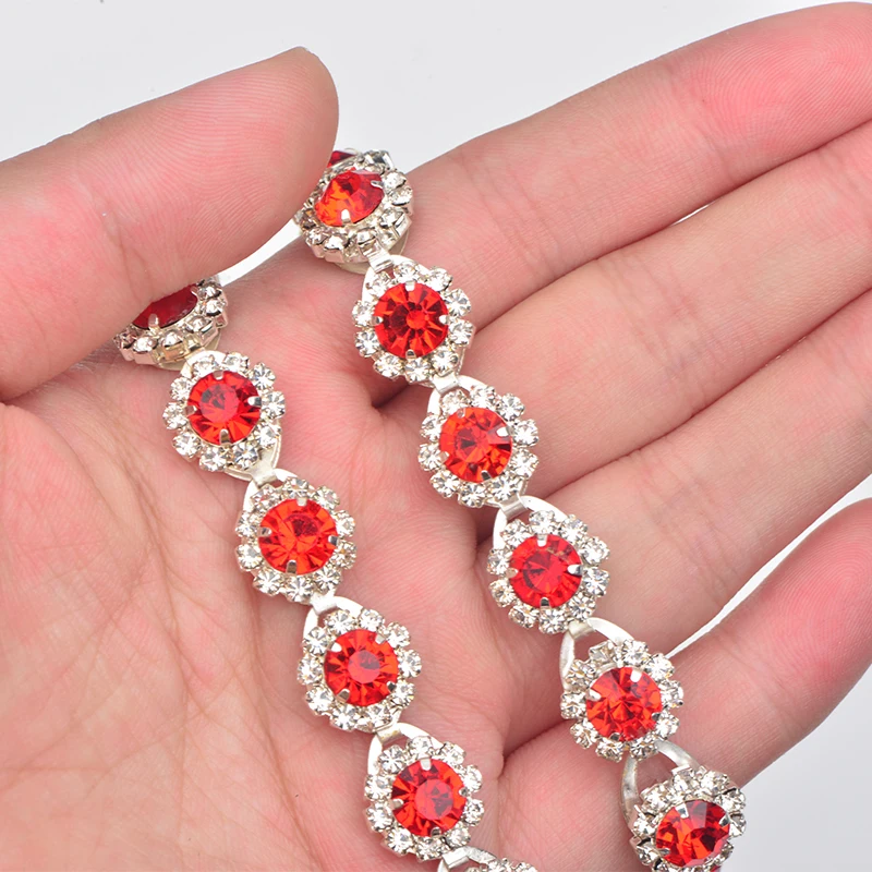 JUNAO, 1 ярд, серебряная основа, красные стеклянные стразы, цепочка для шитья, металлическая отделка, кристаллы, камни, лента для аппликации, плоская задняя сторона, страз, окантовка