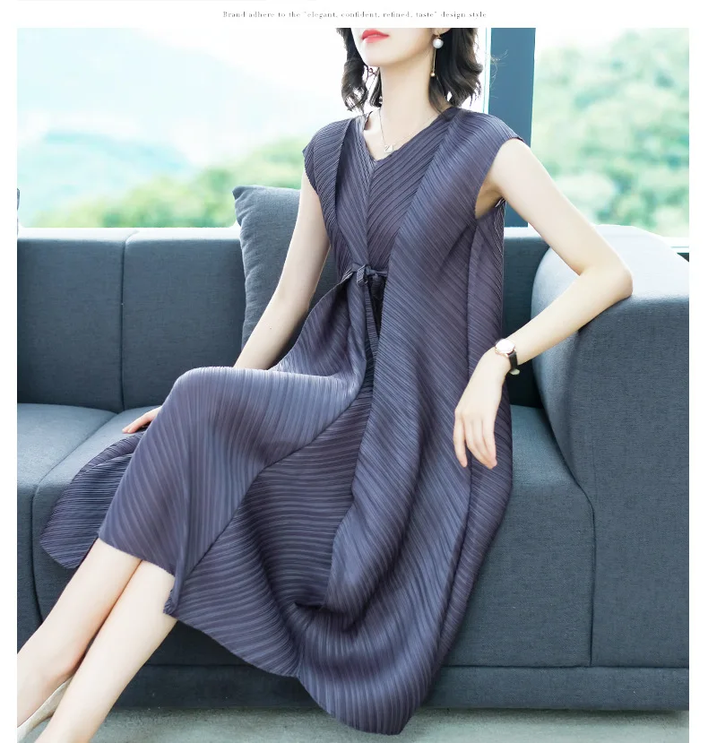 Серый Miyake/ ; модное однотонное платье с короткими рукавами и v-образным вырезом; плиссированное платье; платье с шнуровкой - Цвет: Серый