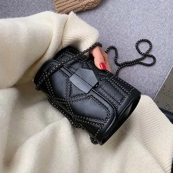 

Small PU Leather Crossbody Bags For Women 2020 Rivets Shoulder Messenger Bag Female Travel Handbags Chain Cross Body Bag