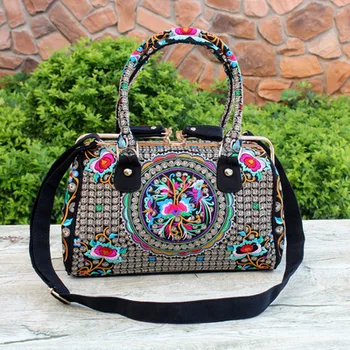 

Fashion national embroidery women shopping handbags!Nice floral embroidered Lasdy multi-use bags All-match Canvas shoulder bags