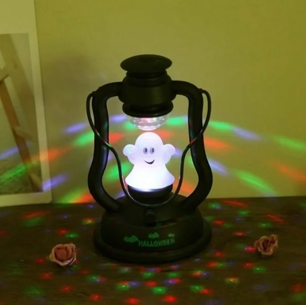 

Skeleton Lamp Home Bar Hotel Halloween Desktop Figurines Ghost Decor Shout and Light Halloween Pumpkin Led Decor 3 Styles