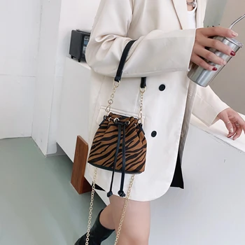 

Animal Pattern Small PU Leather Bucket Bags for Women 2020 Trend Hand Bag Women's Sac A Main Chain Crossbody Shoulder Handbags