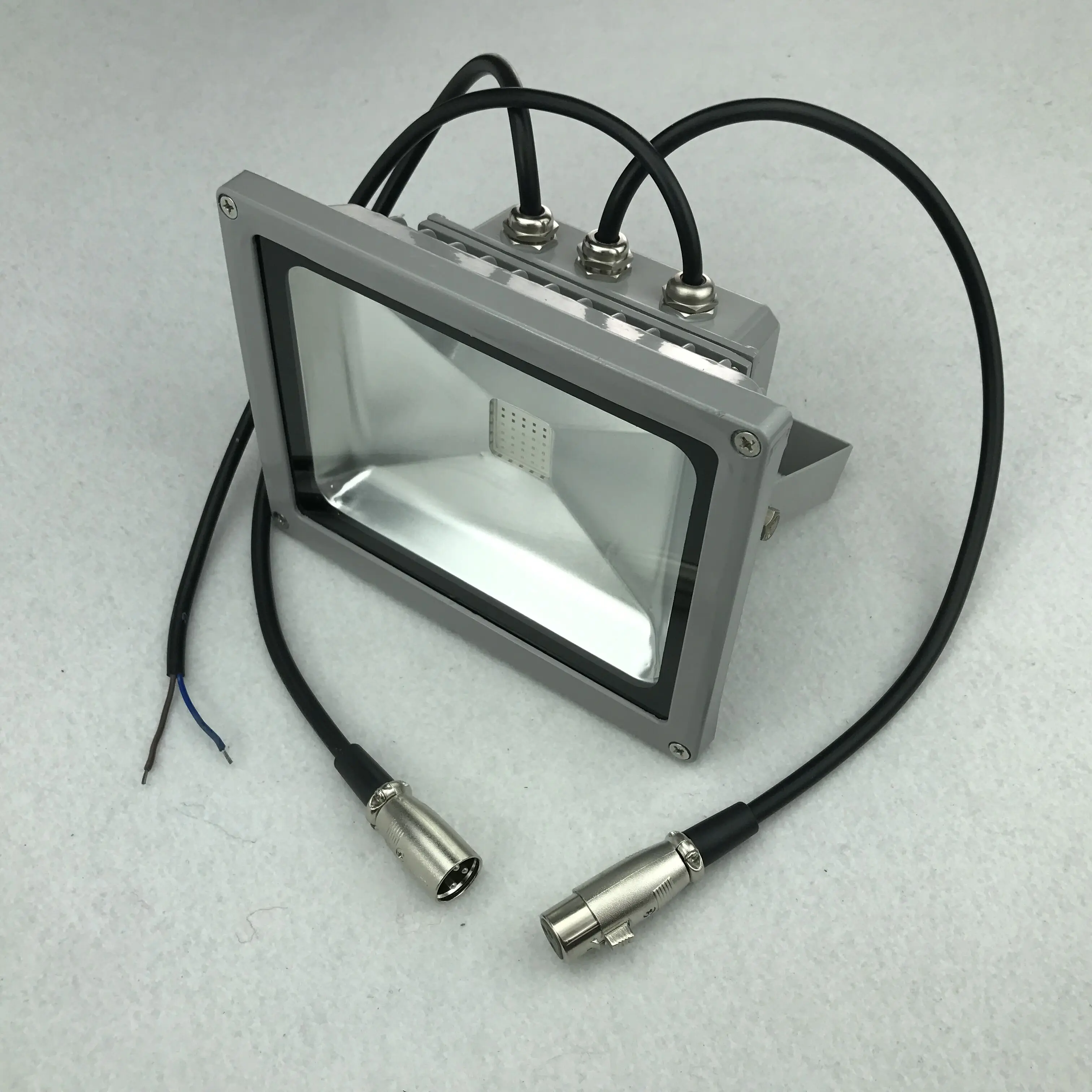 DC24V вход 30 Вт цифровая матричная светодиодная RGB прожектор; IP66; высокое качество; Размер: 180 мм* 140 мм