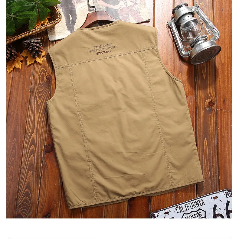 Spring Vest Men's New Style Pure Cotton Waistcoat V-neck Multi-pockets Waistcoat Middle-aged Casual Vest Daddy Clothes