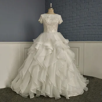 

Modest Boat Neck Short Sleeve Bridal Ball Gown Wedding Dress with Belt