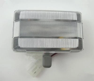 Автомобильный внутренний светильник лампа для чтения купольная Mitsubishi Pajero Montero