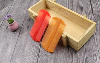 

One yuan small grate wholesale box plastic double-sided baby comb to scalp lice com