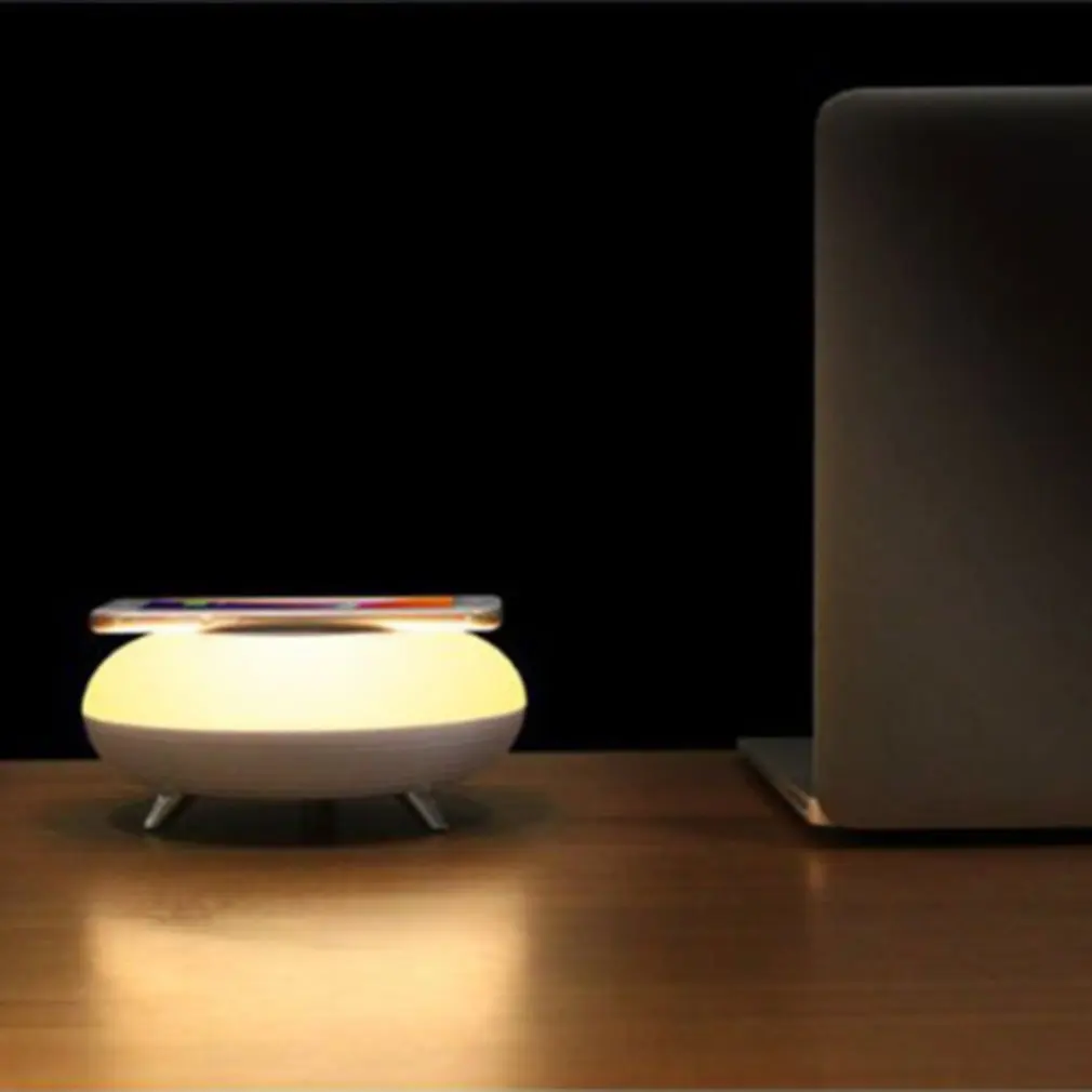 

Fast Charging Wireless Charger Ultrathin Wireless Charging Pad Station Spacecraft Wireless Charging Night Light