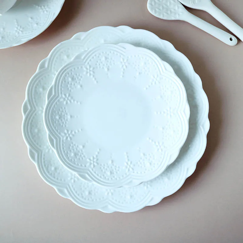 Ceramci белый Рельефный цветочный узор элегантная лепестковая тарелка чайная чашка с блюдцем