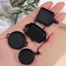 

1set(4pcs) 1/12 Scale Cute Black Miniature Dollhouse Dish Plate Pretend Play Kitchen Toy Set Accessories
