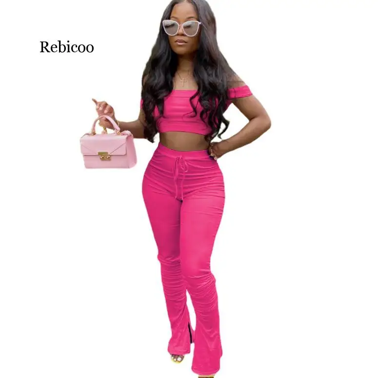 

Женский летний комплект из двух предметов, укороченный топ с открытыми плечами и штаны с разрезом сбоку и рюшами